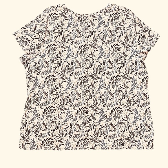 Croft & Barrow Classic Tee Women's Plus size XXL White pink black swirl Leaf Top - Picture 3 of 4